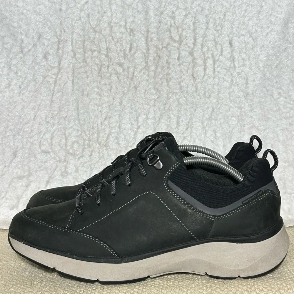 Clarks Womens Black Wave 2.0 Nubuck/Textile Waterproof Lace Sneaker Shoes SZ 9.5 - Picture 2 of 11